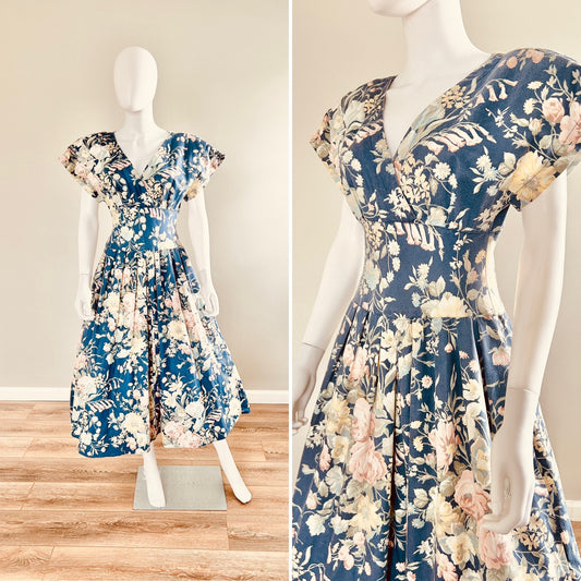 Vintage 1990s Blue Floral Cotton Dress / 90s Fit and Flare Dress / Size S