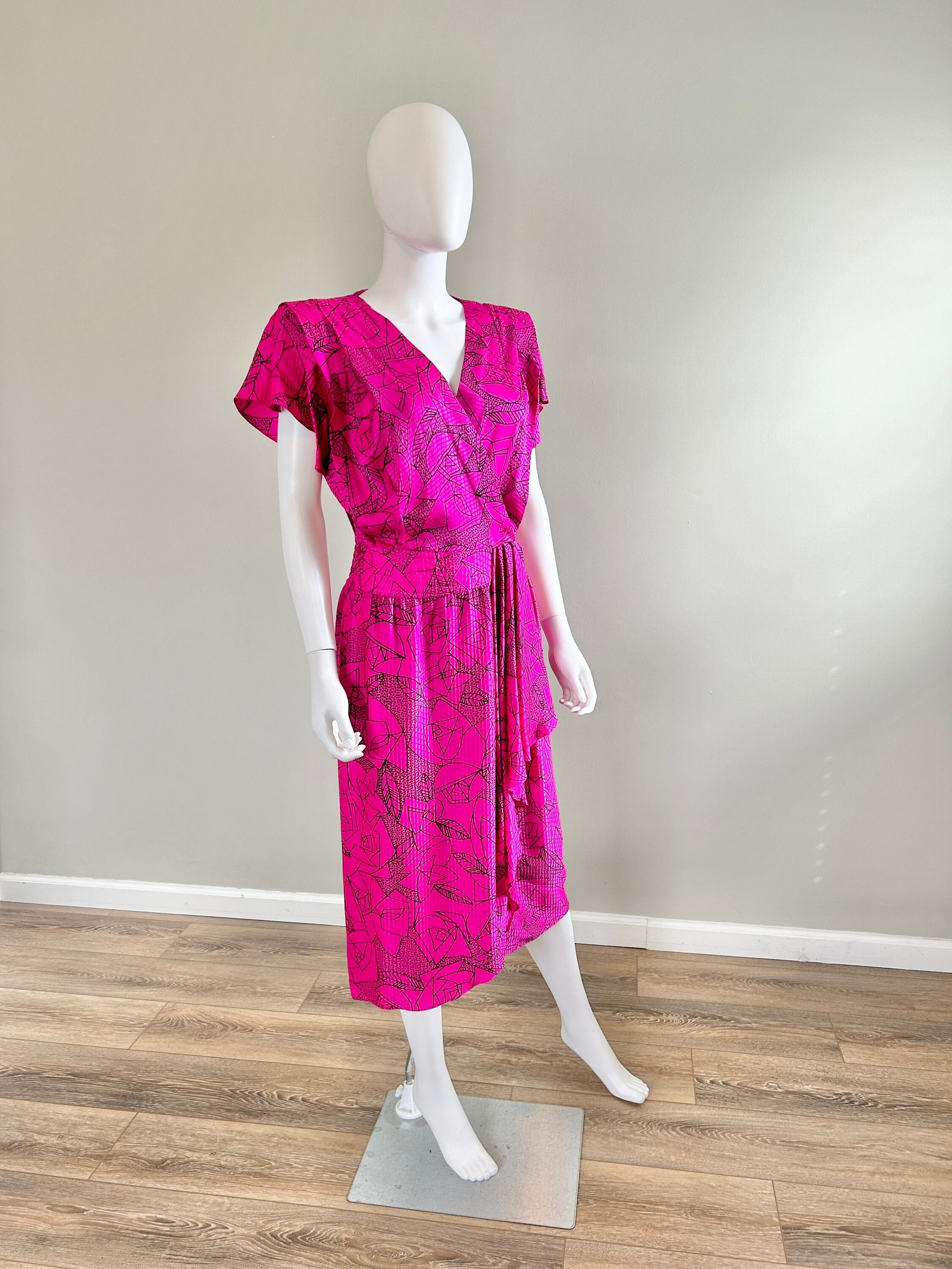 Vintage 1980s Norah Noh Wrap Dress / 80s hot pink silk abstract print dress / Size S M