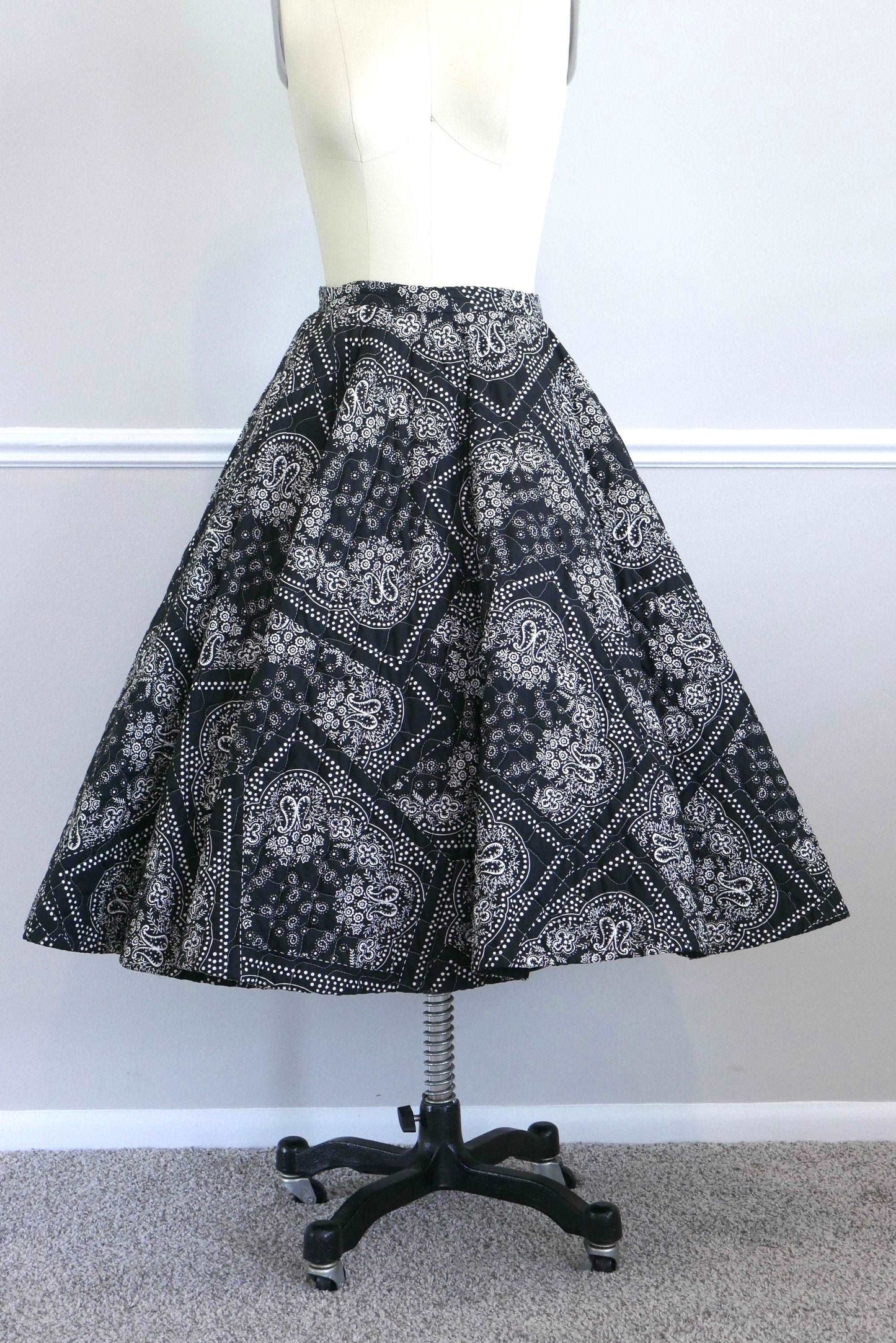 ON SALE Vintage 1950s Hanky Print Quilted Circle Skirt / 50s navy blue fit and flare skirt size s