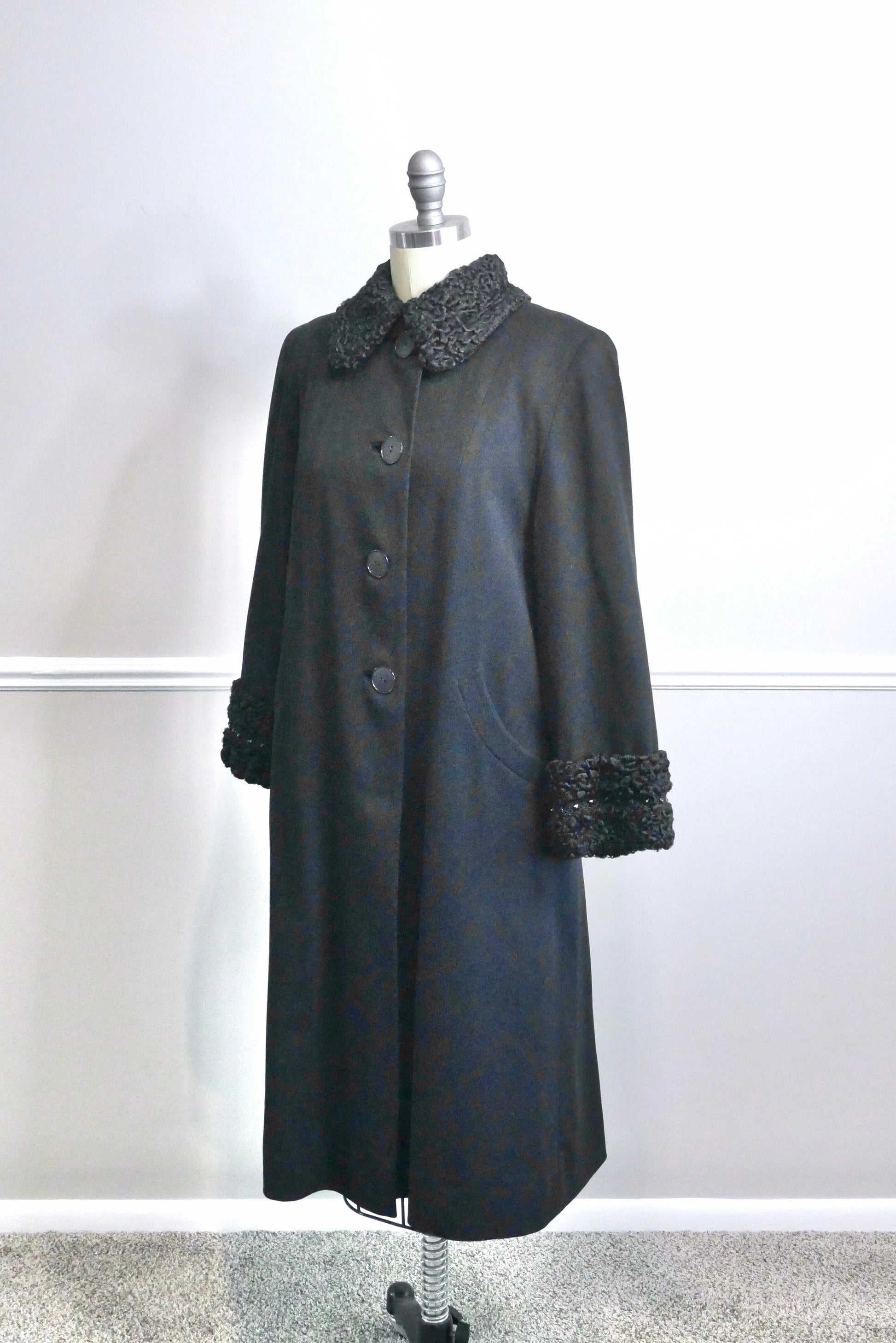 Vintage 1940s Studded Coat / 40s retro wool gaberdine old Hollywood full length coat size S