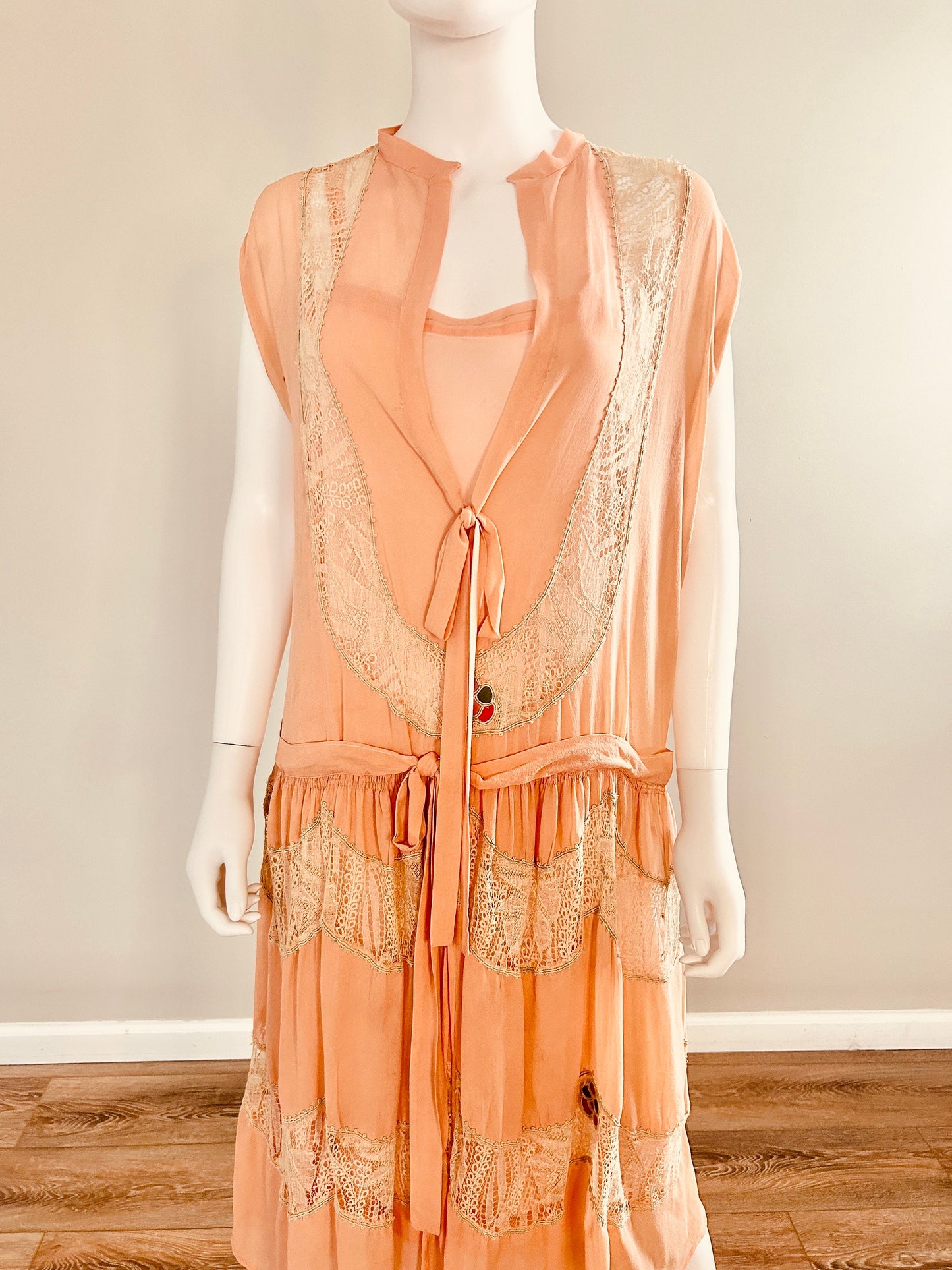 Vintage 1920s Silk and Lace Dress / 20s Flapper Dress / Size S